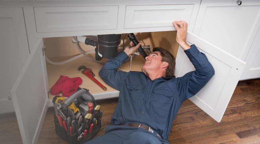 Local annual plumbing maintenance in Falcon Heights, TX